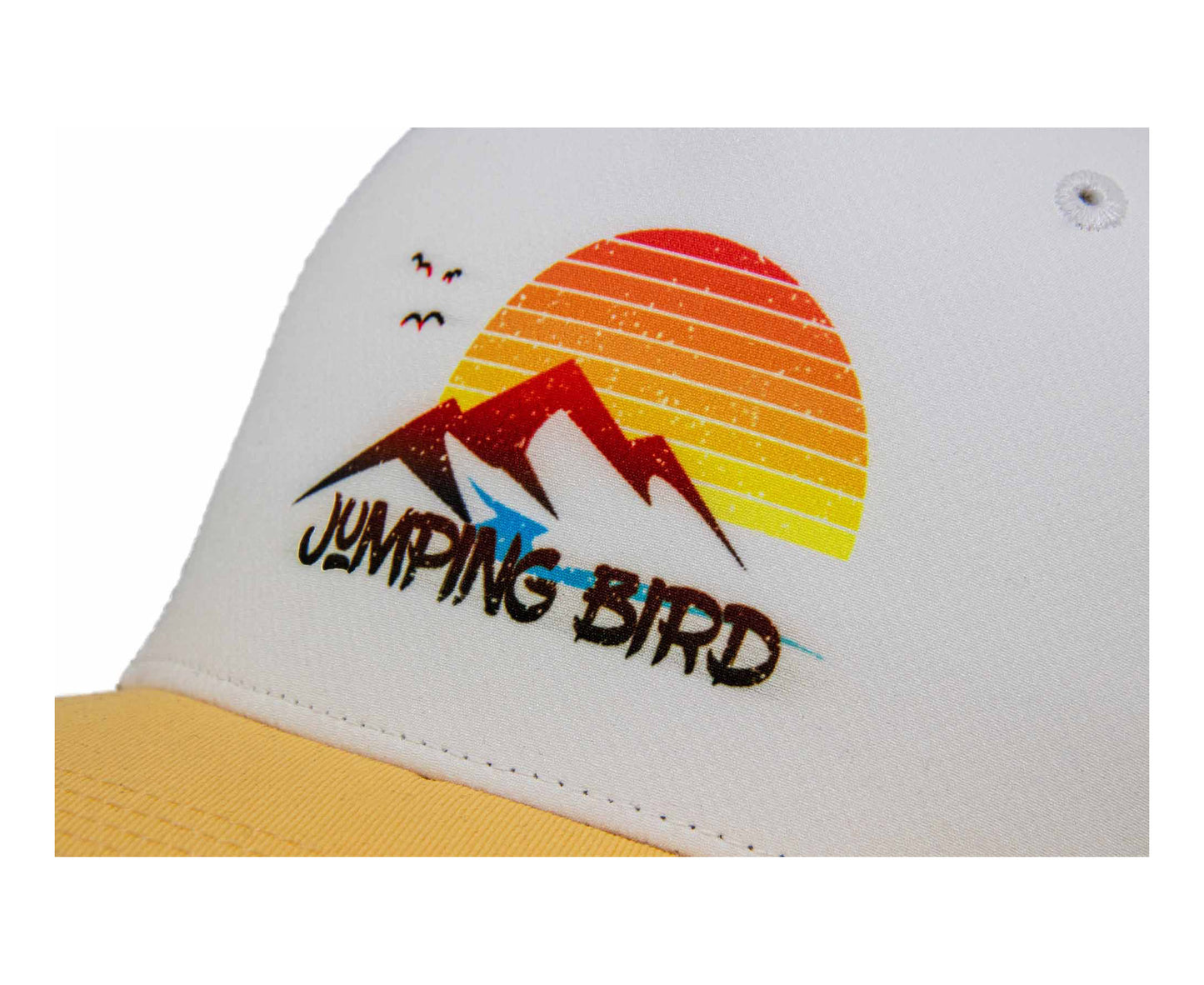 Trucker Cap von Jumping Bird - Modell Matajur in beige/weiss mit hochwertigem Druck und Logo seitlich