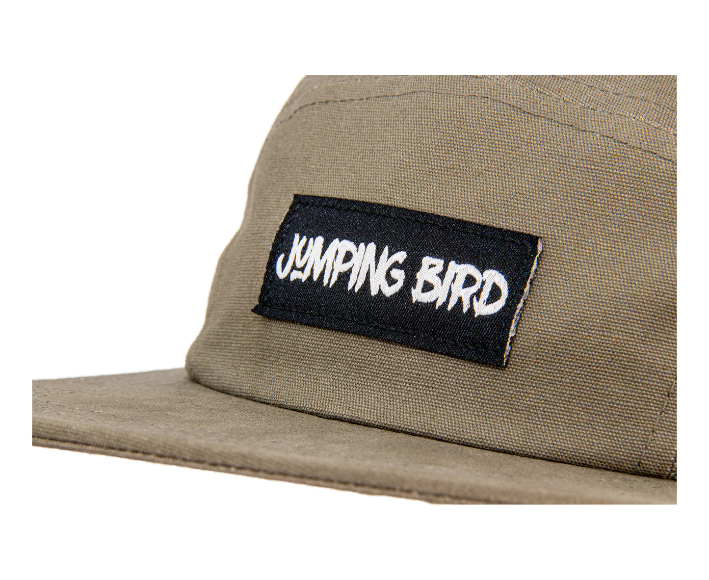 5-Panel-Cap von Jumping Bird in oliv mit sportivem Frontpatch und weicher, unverstärkter Passform für hohen Tragekomfort