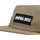 5-Panel-Cap von Jumping Bird in oliv mit sportivem Frontpatch und weicher, unverstärkter Passform für hohen Tragekomfort