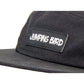 5-Panel-Cap von Jumping Bird in schwarz mit sportivem Frontpatch und weicher, unverstärkter Passform für hohen Tragekomfort