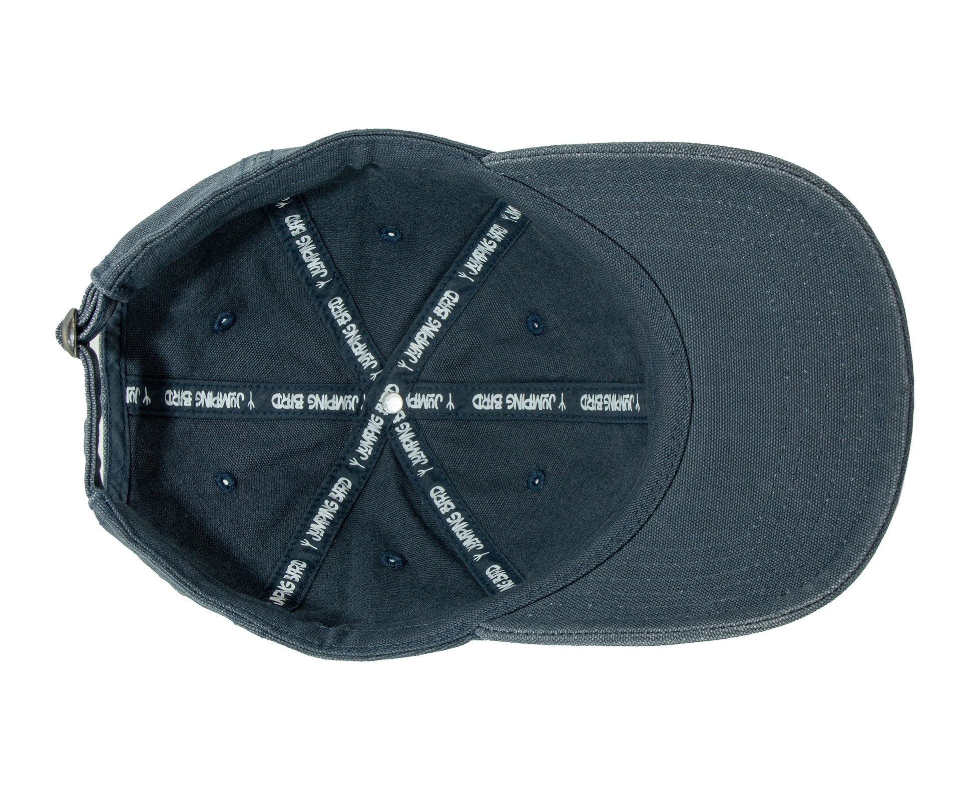 Dad Hat von Jumping Bird in Jeansblau mit geprägtem Lederoptik-Patch vorn und weicher, unverstärkter Passform für hohen Tragekomfort