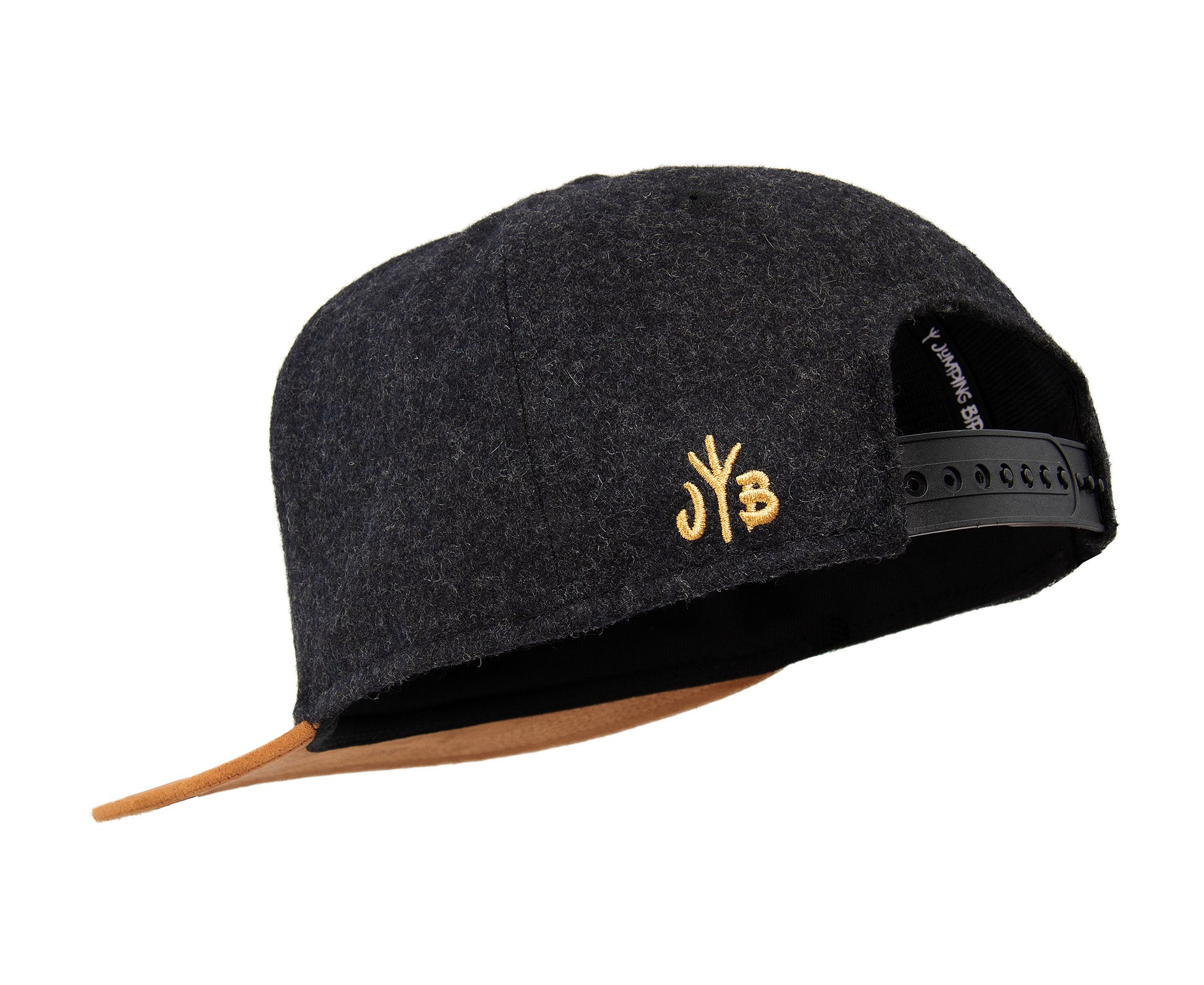 Filz-Snapback von Jumping Bird in Anthrazit-Braun mit geprägtem Lederoptik-Patch vorn und seitlichem Logostick