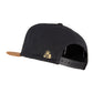 Snapback-Cap von Jumping Bird in Schwarz-Braun mit geprägtem Lederoptik-Patch vorn und seitlichem Logostick