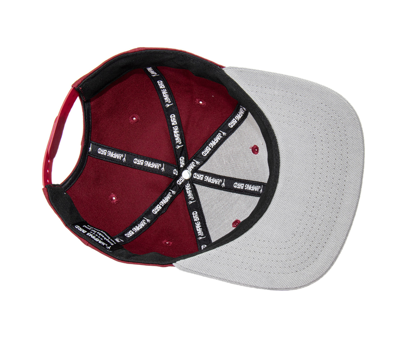 Snapback-Cap von Jumping Bird in Bordeaux-Grau mit geprägtem Lederoptik-Patch vorn und seitlichem Logostick