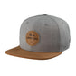 Snapback-Cap von Jumping Bird in Hellgrau meliert/Braun mit geprägtem Lederoptik-Patch vorn und seitlichem Logostick
